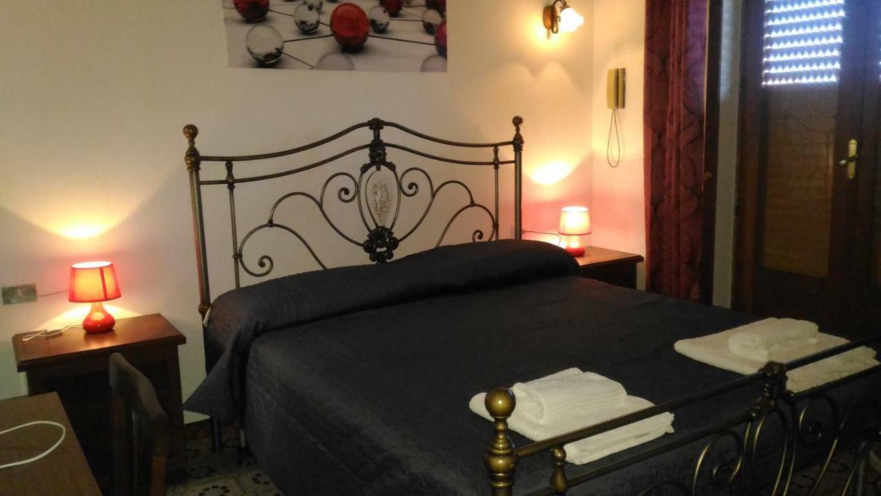Hotel California Milazzo Exterior foto